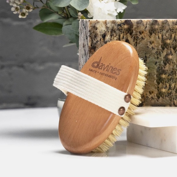 Davine’s Exfoliating Dry Brush + Canvas Storage Bag - Picture 3 of 3